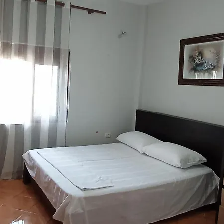 Ferienhaus Ares Vlorë